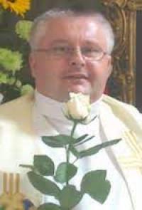 Zginął ksiądz Andrzej Wandzel, który w latach 1993–1997 pełnił funkcję wikariusza w naszej parafii.